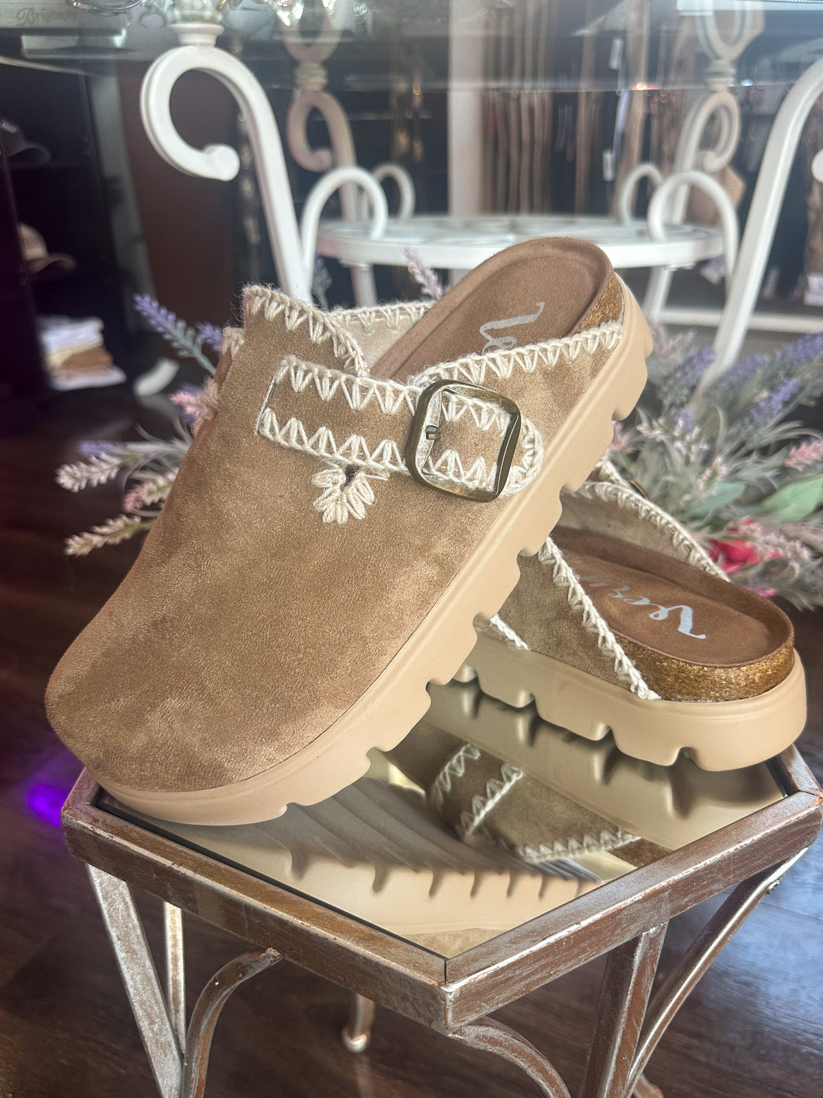 Very G Nevada Slides